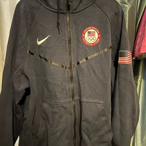 USA Nike Tech Hoodie Used